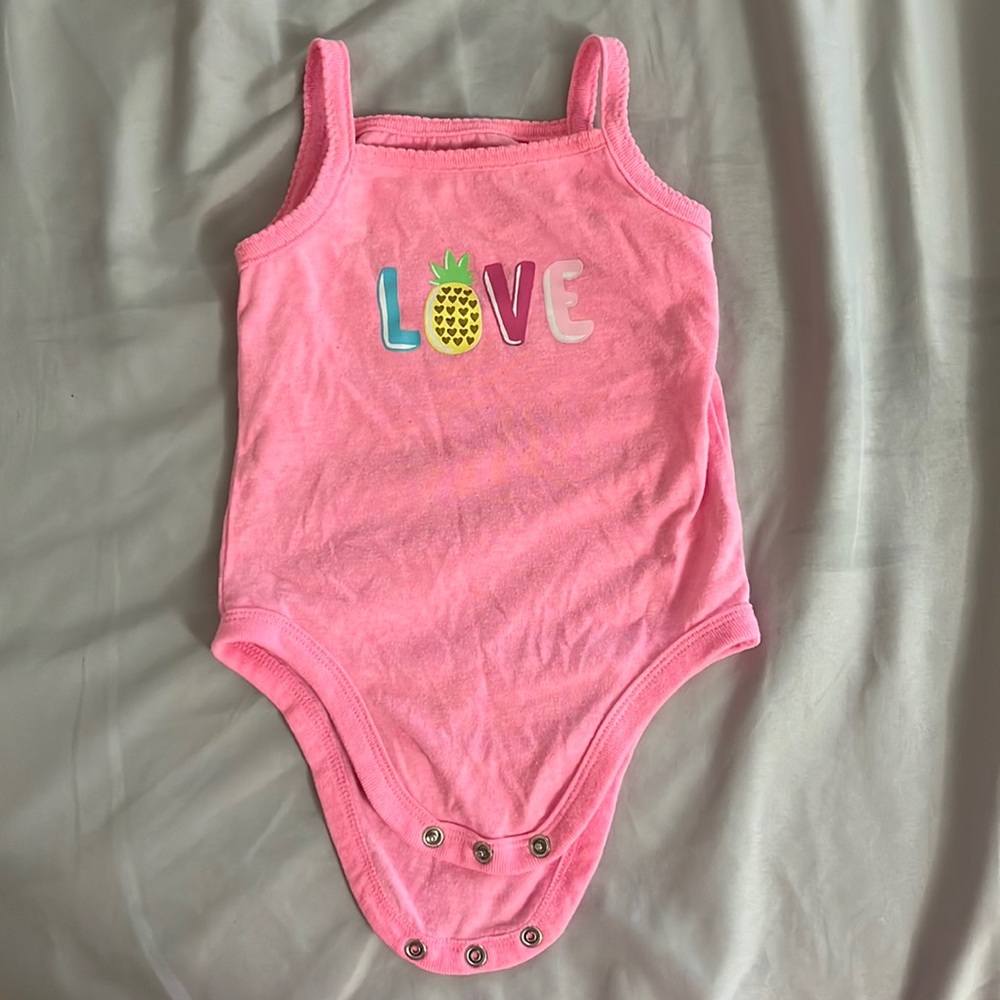 12m Baby Onesie🍍